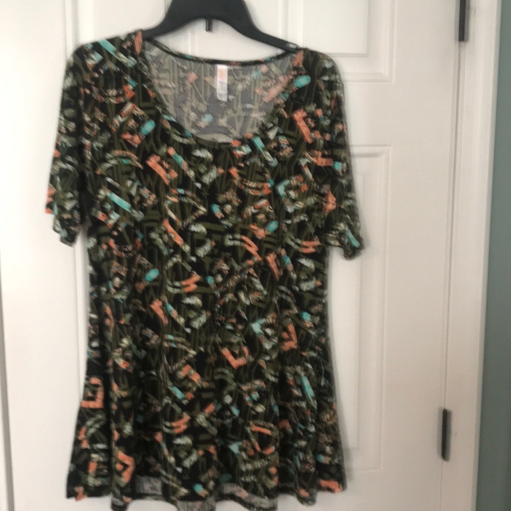 Lularoe perfect T